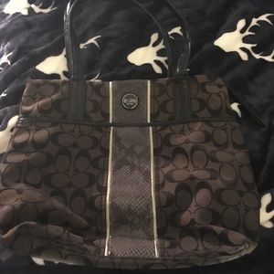 Coach pocketbook w/ snake skin design